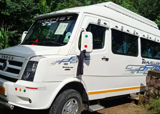 Tempo Traveller taxi in Himachal